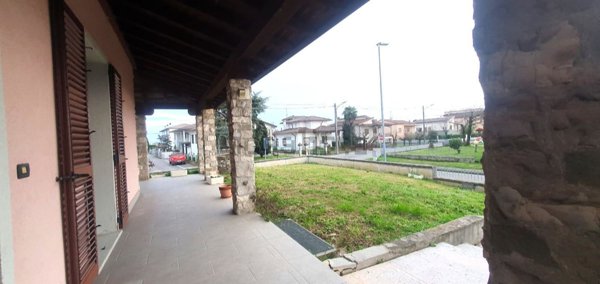 casa indipendente in vendita a Cadeo in zona Fontana Fredda