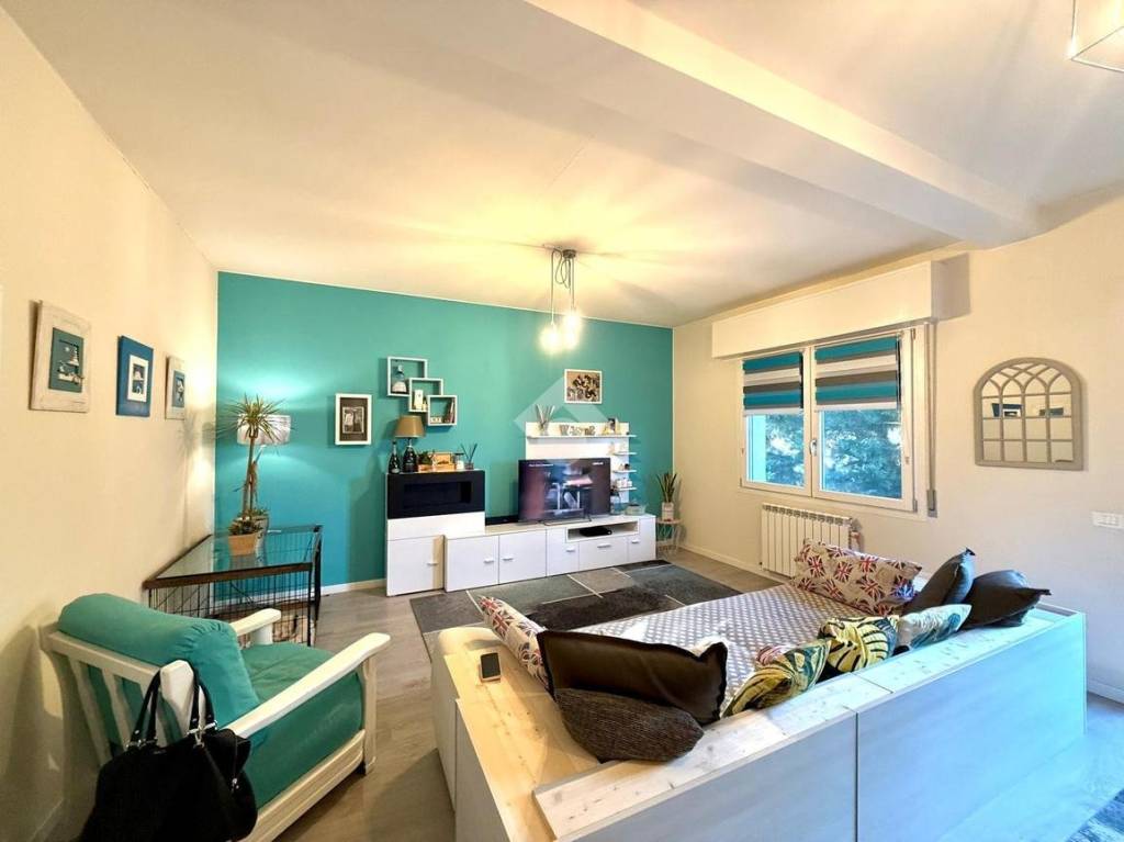 appartamento in vendita a Cadeo in zona Roveleto