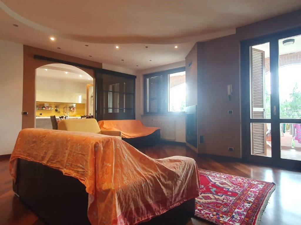 casa indipendente in vendita a Cadeo in zona Fontana Fredda