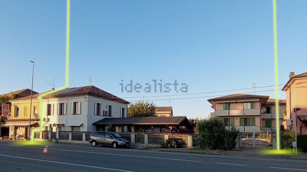 casa indipendente in vendita a Cadeo in zona Fontana Fredda