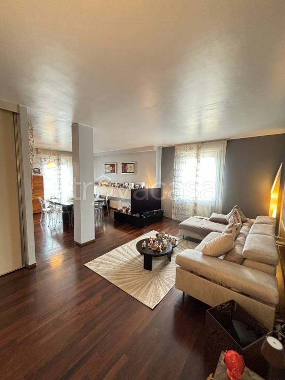 appartamento in vendita a Cadeo in zona Roveleto