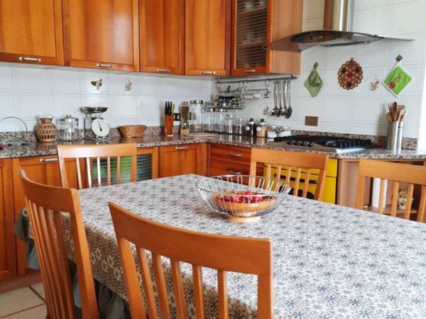 casa indipendente in vendita a Cadeo in zona Fontana Fredda