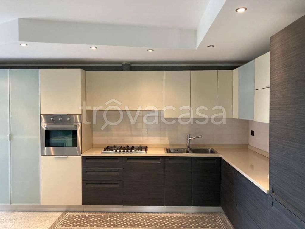 casa indipendente in vendita a Cadeo in zona Roveleto