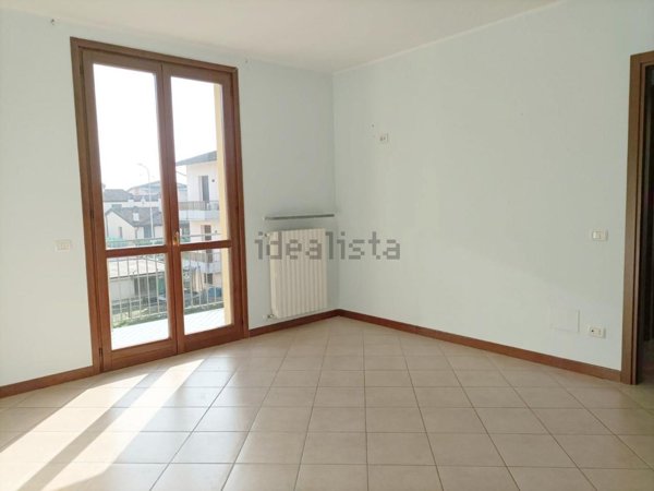 appartamento in vendita a Cadeo in zona Roveleto