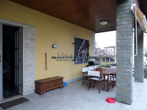 casa indipendente in vendita a Cadeo in zona Roveleto