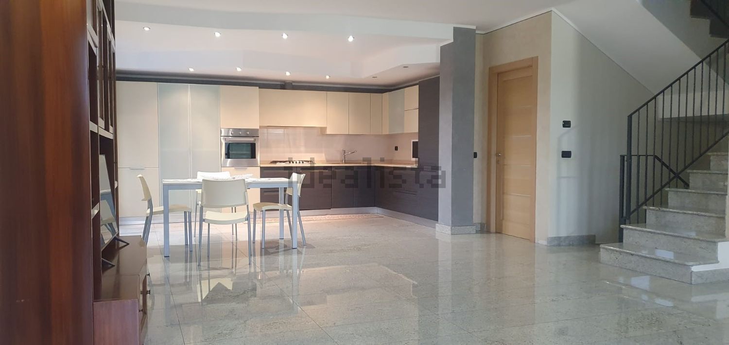 casa indipendente in vendita a Cadeo in zona Fontana Fredda