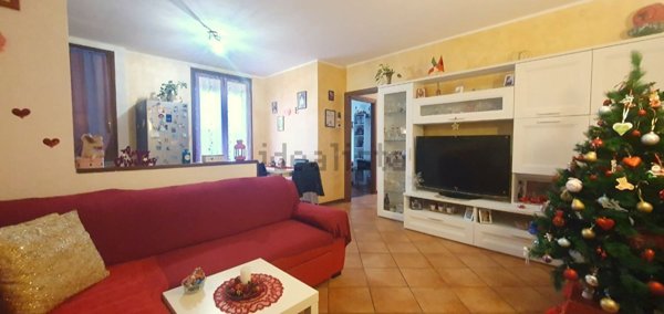 appartamento in vendita a Cadeo in zona Roveleto