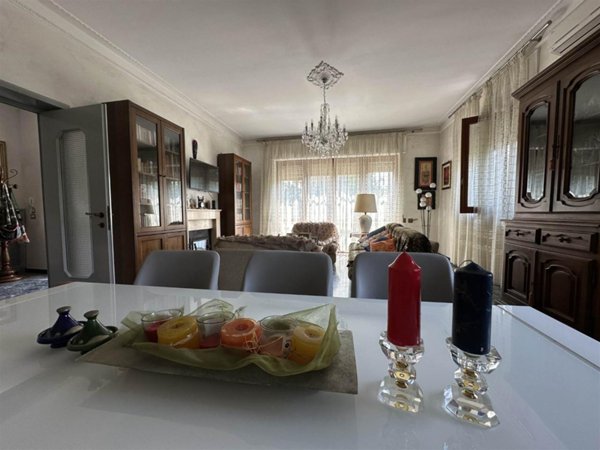 casa indipendente in vendita a Cadeo in zona Roveleto