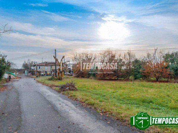 casa indipendente in vendita a Cadeo