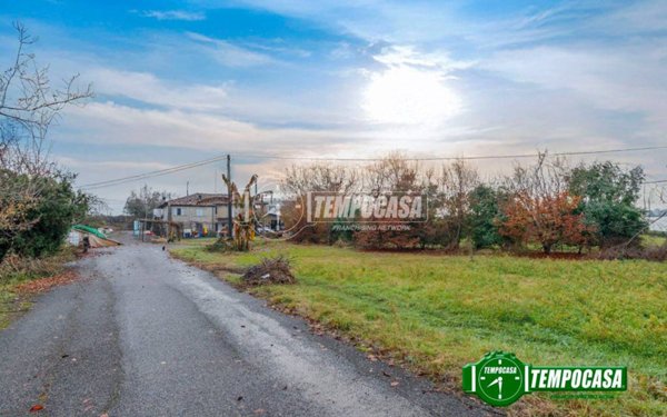 casa indipendente in vendita a Cadeo