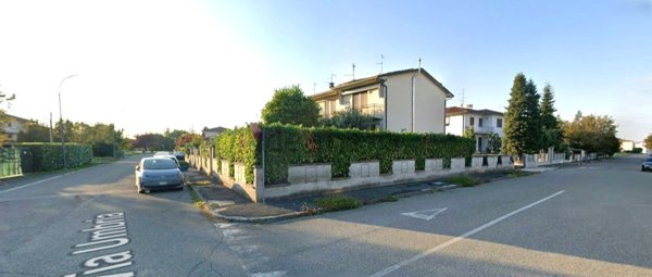 casa indipendente in vendita a Cadeo in zona Roveleto