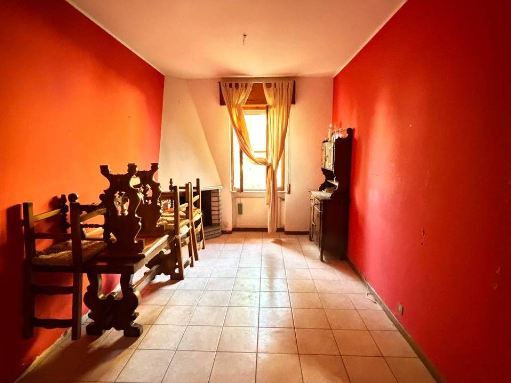 appartamento in vendita a Cadeo in zona Roveleto