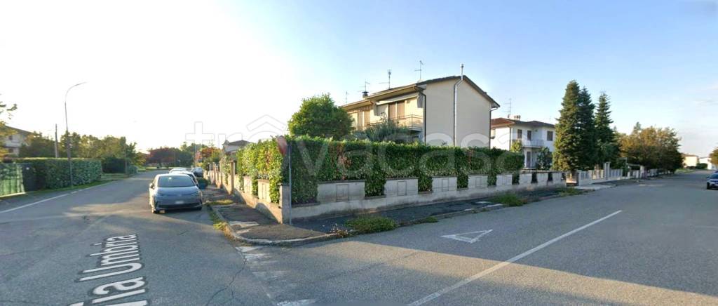 casa indipendente in vendita a Cadeo in zona Roveleto