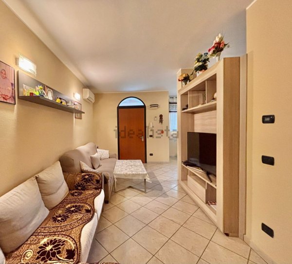 casa indipendente in vendita a Cadeo in zona Fontana Fredda