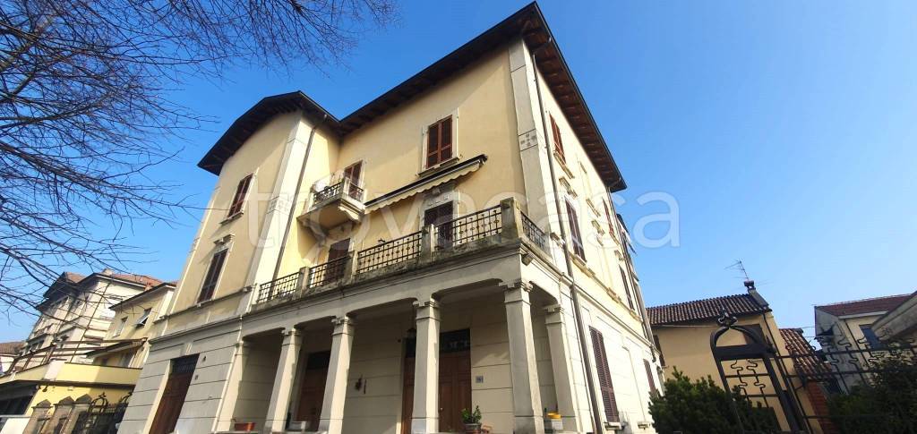 appartamento in vendita a Cadeo in zona Roveleto