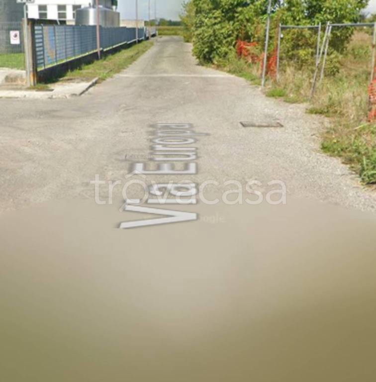 terreno edificabile in vendita a Cadeo