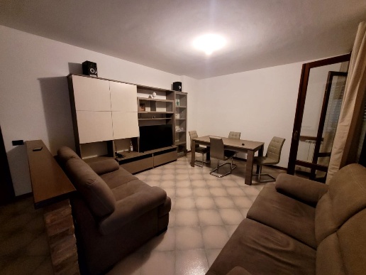 appartamento in vendita a Cadeo in zona Roveleto