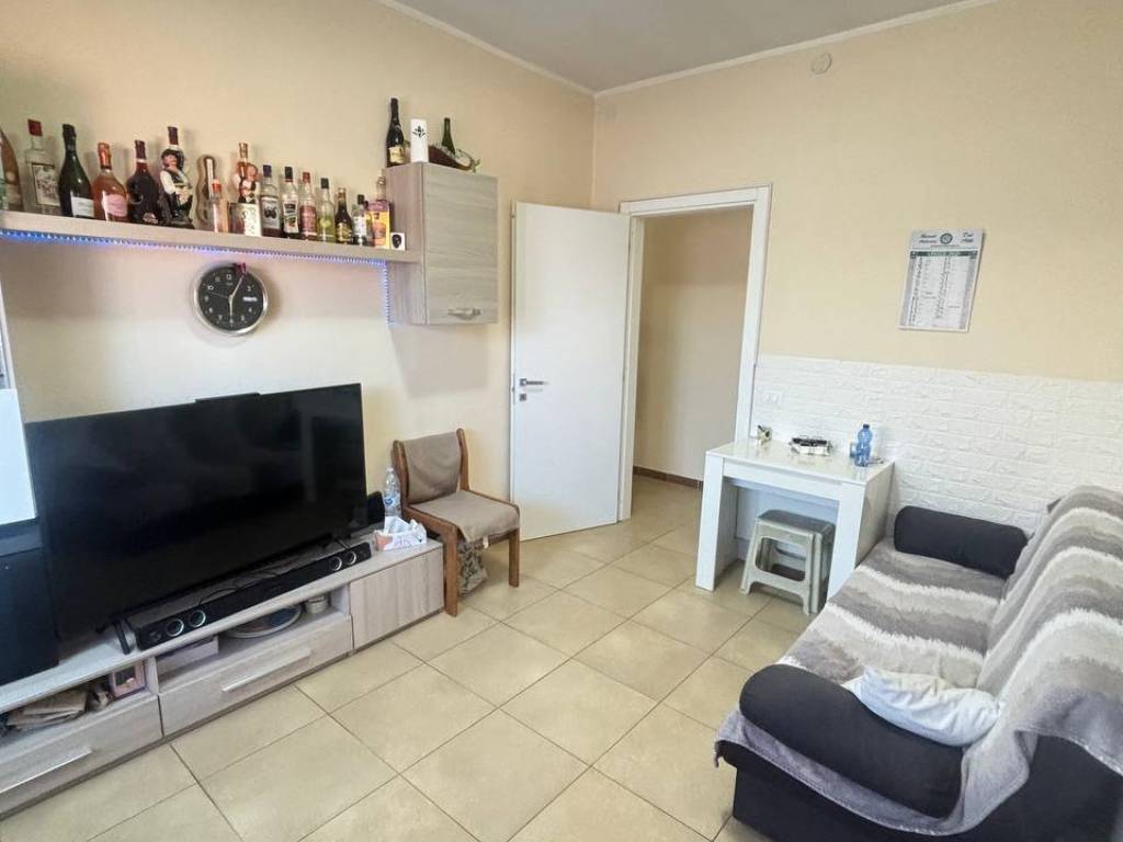 appartamento in vendita a Cadeo in zona Roveleto