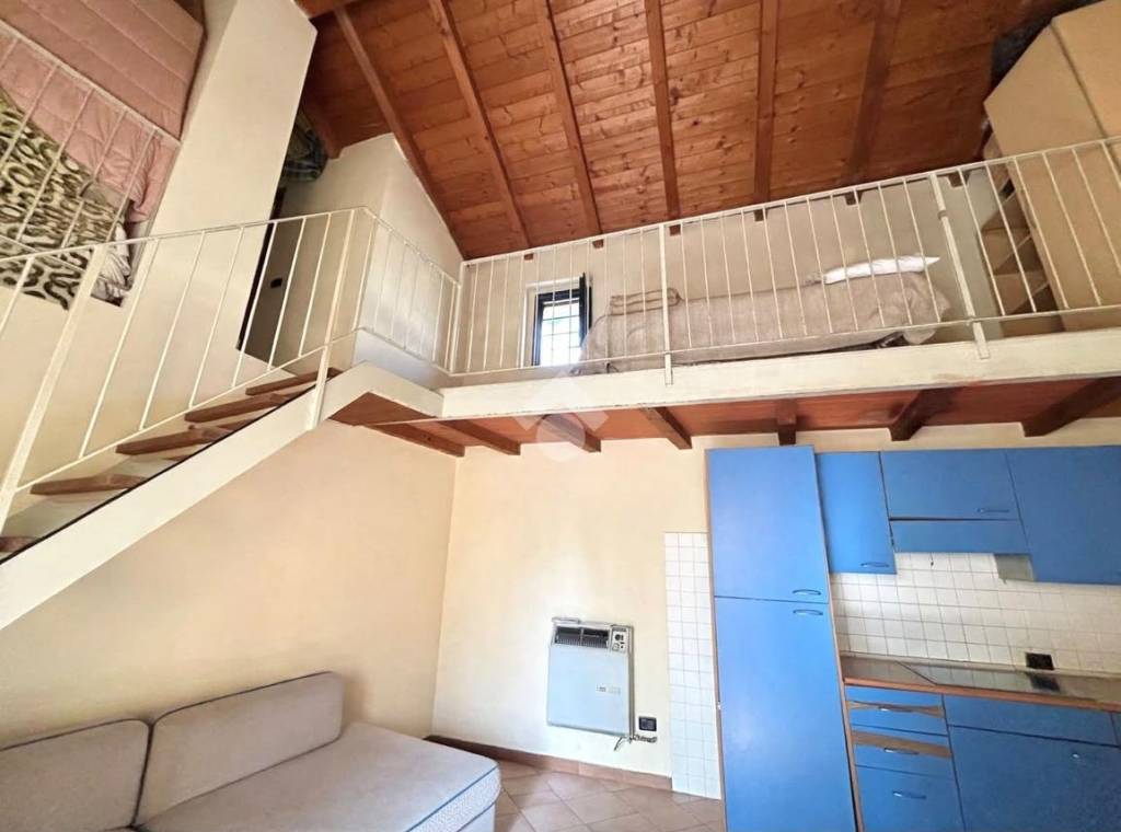 appartamento in vendita a Cadeo in zona Roveleto