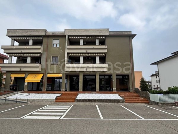 appartamento in vendita a Cadeo in zona Roveleto