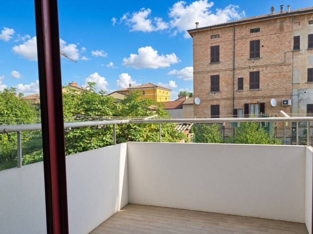 appartamento in vendita a Cadeo in zona Roveleto