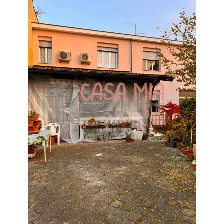 casa indipendente in vendita a Calendasco