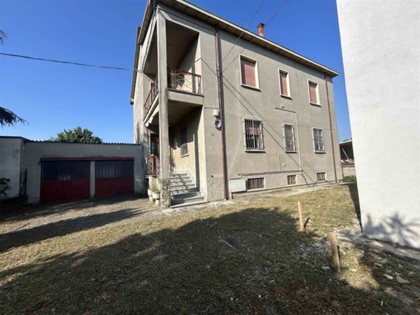 casa indipendente in vendita a Calendasco