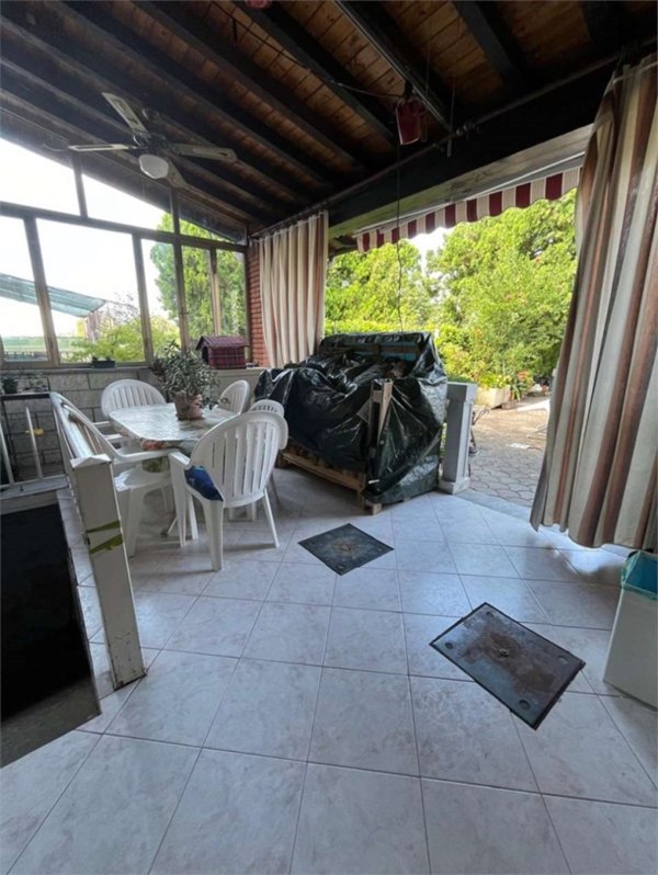casa indipendente in vendita a Calendasco
