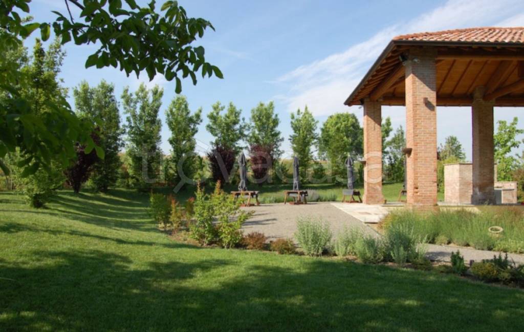 casa indipendente in vendita a Calendasco