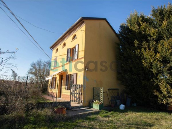 casa indipendente in vendita a Calendasco in zona Boscone Cusani