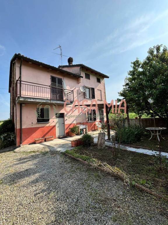 casa indipendente in vendita a Calendasco in zona Boscone Cusani
