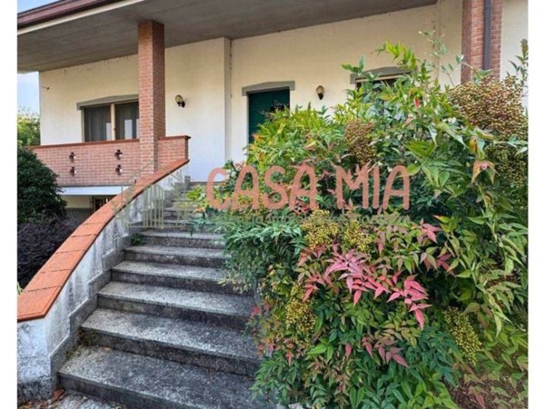 casa indipendente in vendita a Calendasco