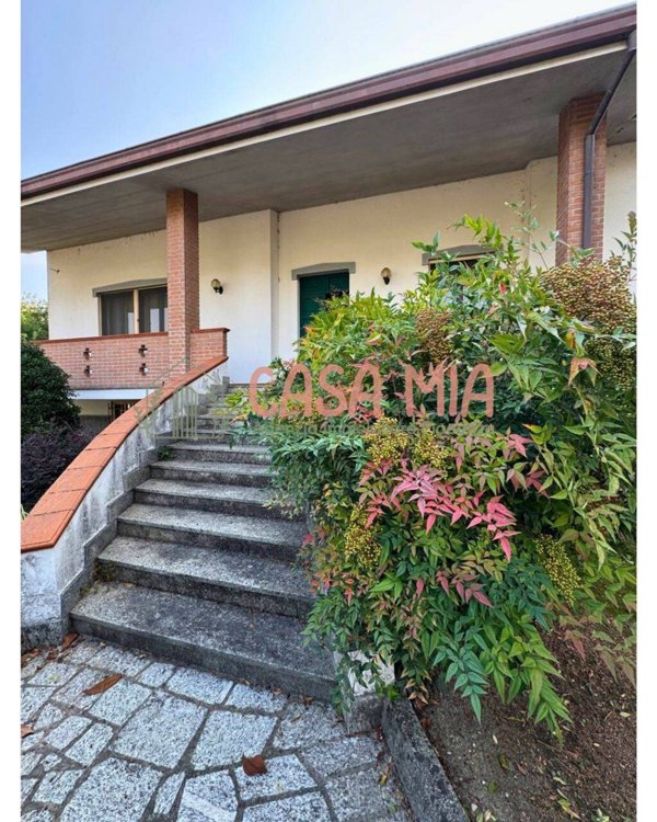 casa indipendente in vendita a Calendasco