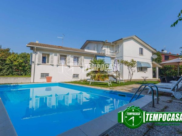 casa indipendente in vendita a Calendasco