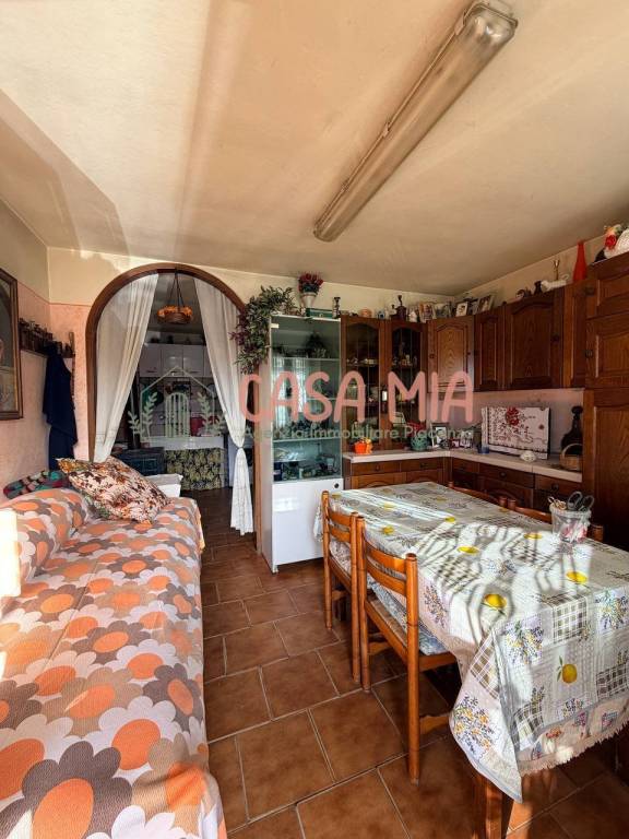 casa indipendente in vendita a Calendasco in zona Cotrebbia Nuova