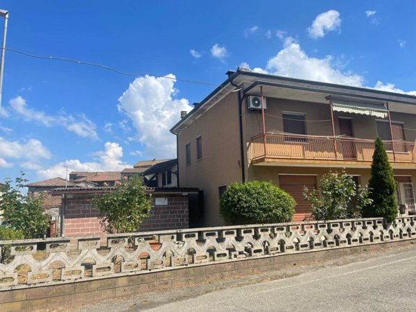 casa indipendente in vendita a Calendasco