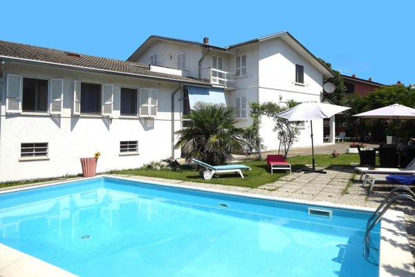 casa indipendente in vendita a Calendasco in zona Cotrebbia Nuova