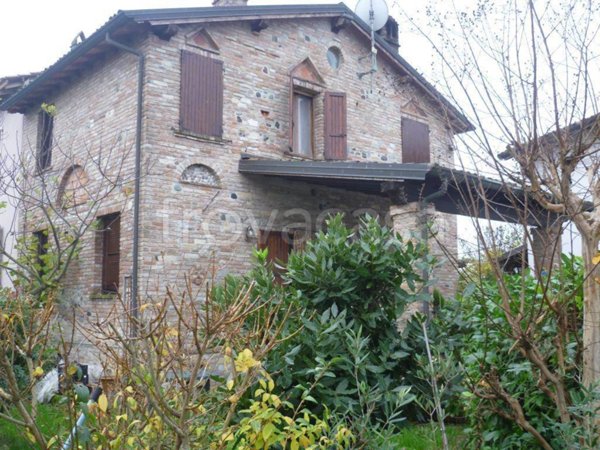 casa indipendente in vendita a Calendasco