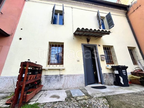 casa indipendente in vendita a Caorso