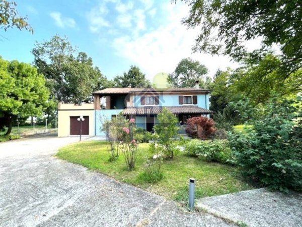 casa indipendente in vendita a Caorso