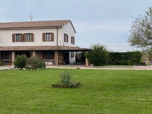 casa indipendente in vendita a Caorso in zona Fossadello