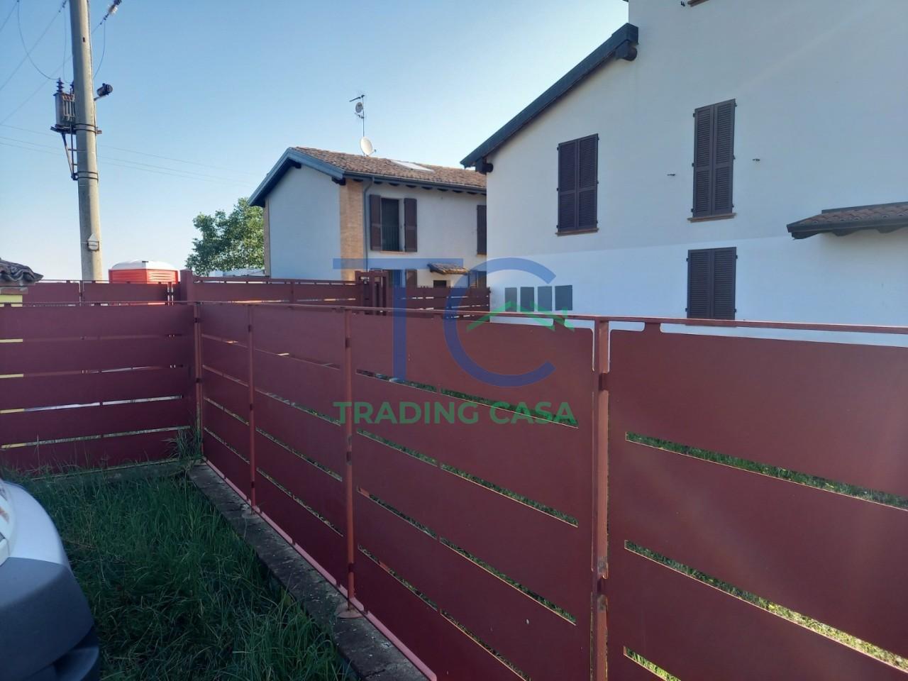 casa indipendente in vendita a Caorso