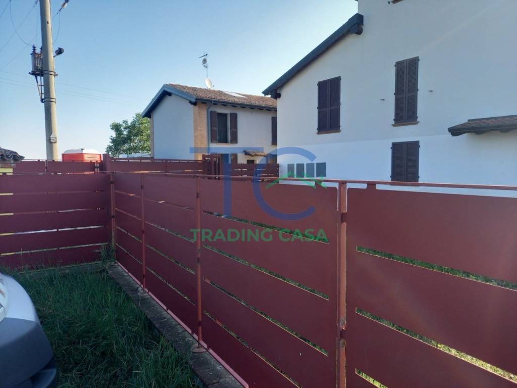 casa indipendente in vendita a Caorso