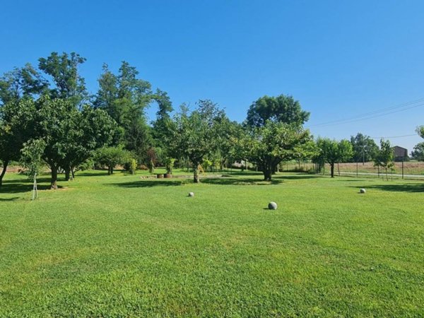 casa indipendente in vendita a Caorso