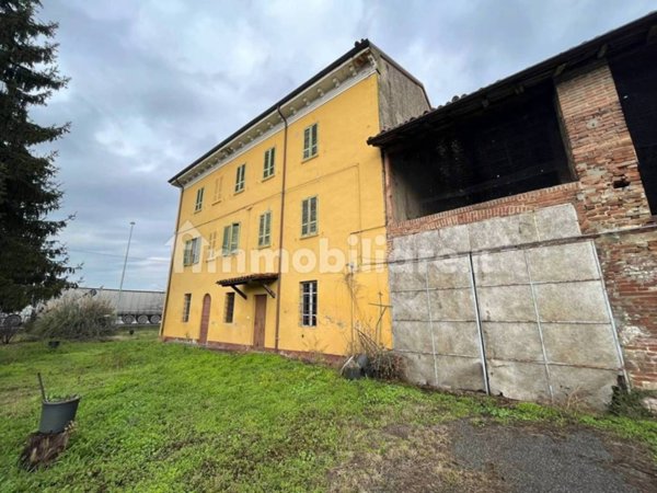 casa indipendente in vendita a Caorso