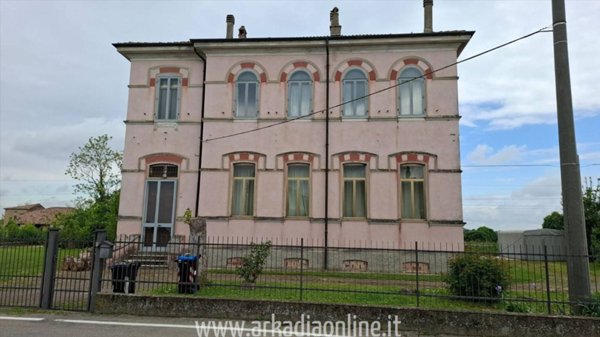 casa indipendente in vendita a Caorso in zona Muradolo