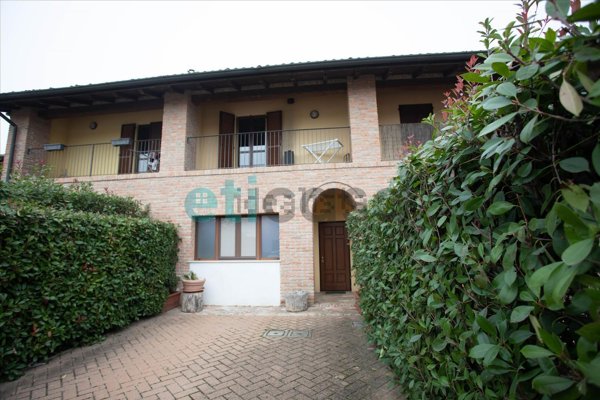 casa indipendente in vendita a Caorso