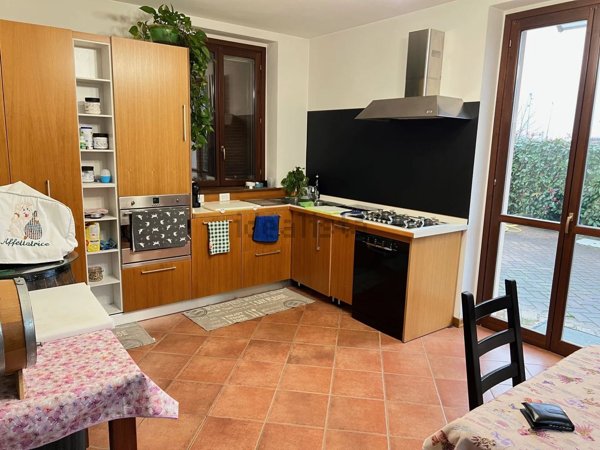 casa indipendente in vendita a Caorso in zona Fossadello
