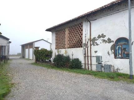 casa indipendente in vendita a Caorso
