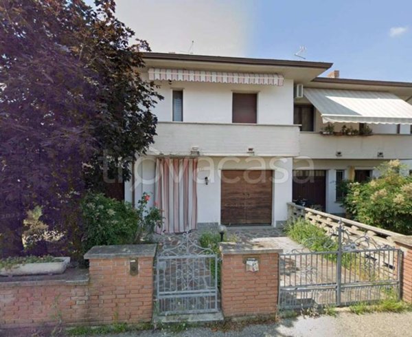 casa indipendente in vendita a Caorso